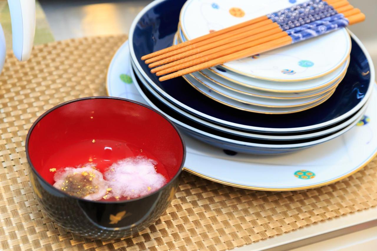 Higashiyama Chitaru In *